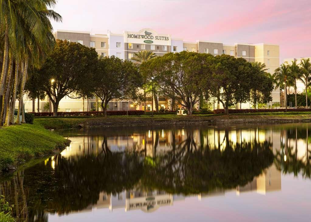 Homewood Suites Miami Airport/Blue Lagoon Exterior photo